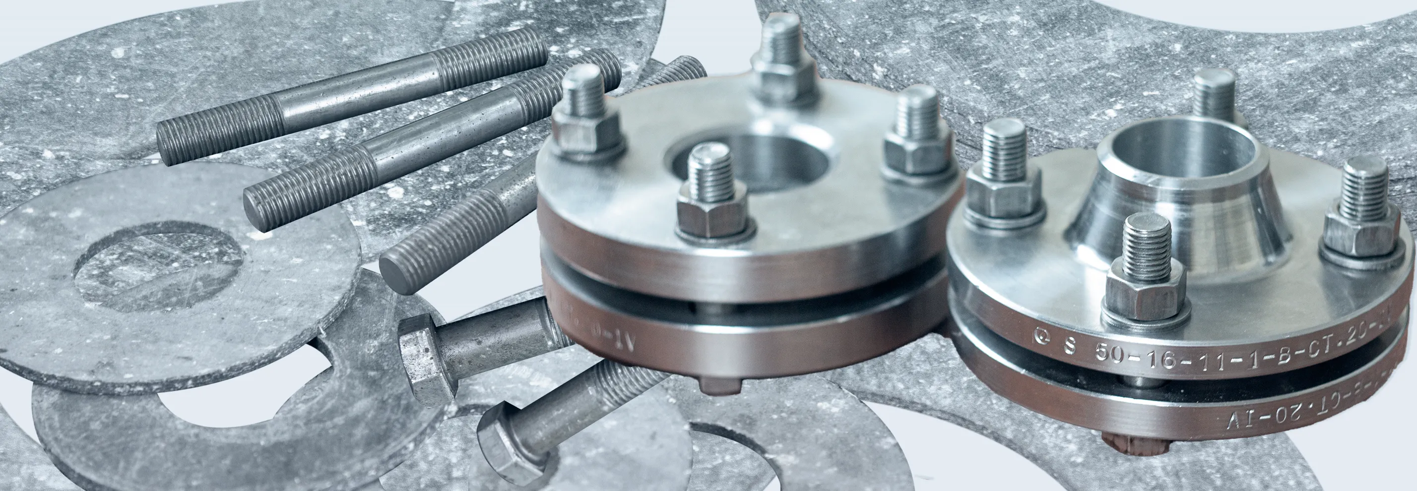 Комплектование фланцев крепежом и прокладками